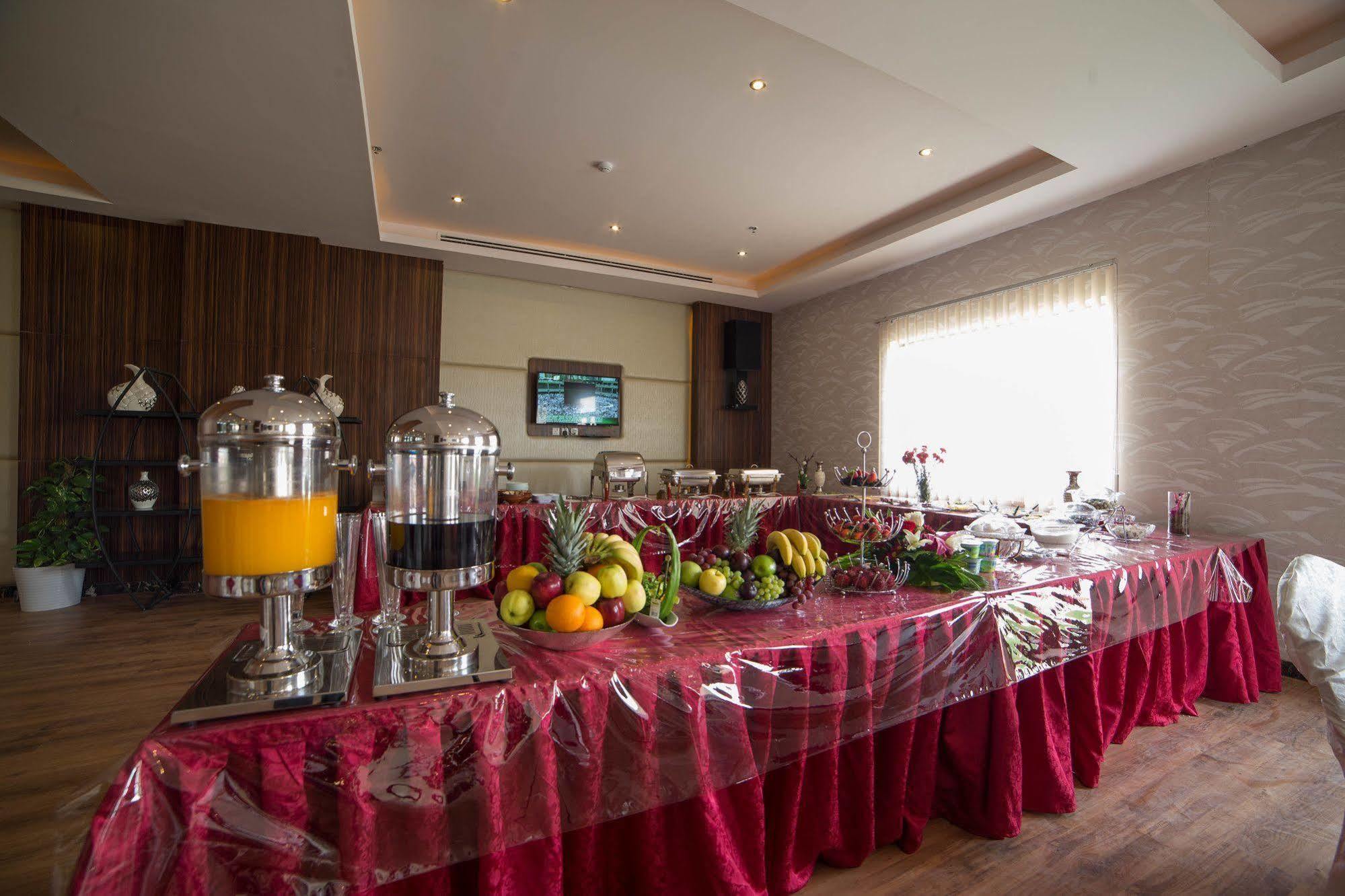 Raoum Inn Buraydah Exteriér fotografie